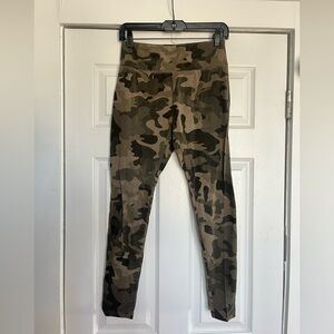 Wild Fable Green and Tan Camo Leggings